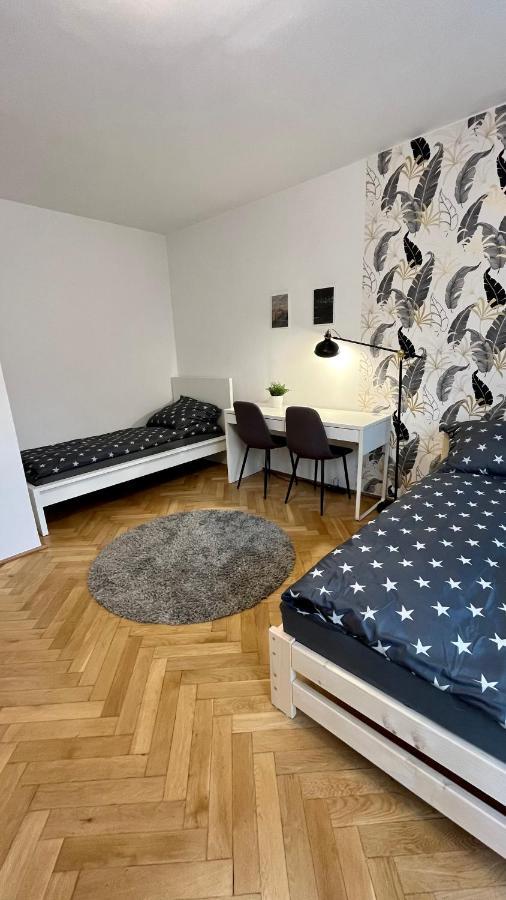 Warszawa Krucza Pokoje Kültér fotó