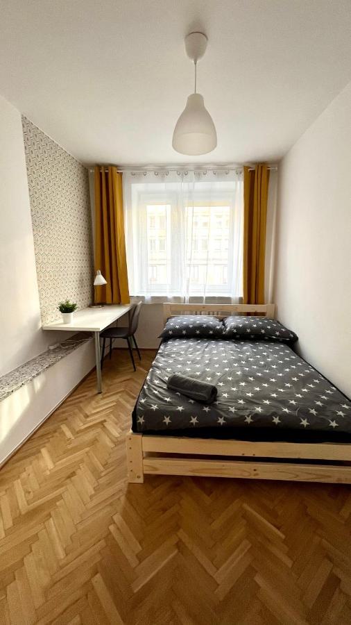 Warszawa Krucza Pokoje Kültér fotó